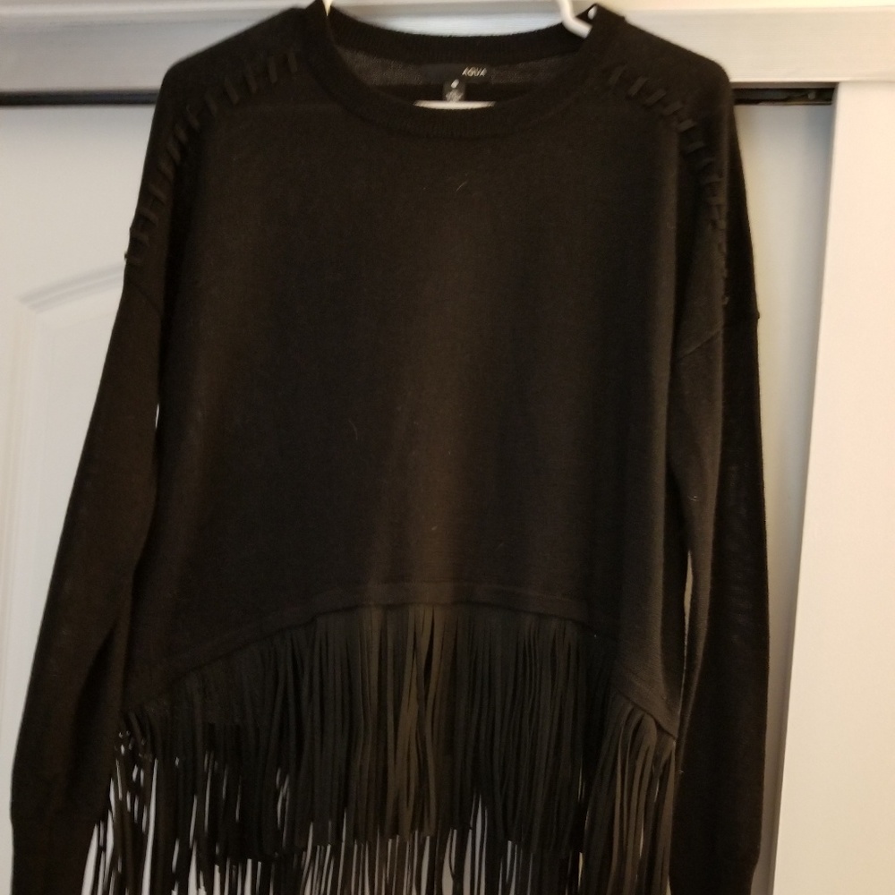 Lightweight Blk Sweater w Fringe Detail Sz XS